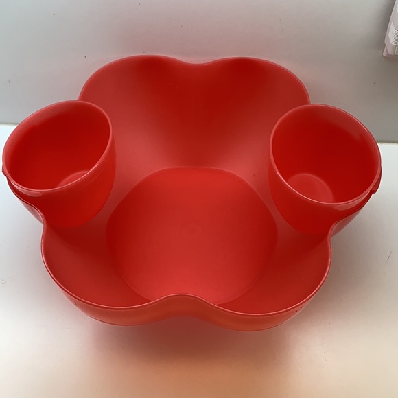Tupperware Kitchen Chip N Dip Bowl Set With Cups And Plates Poshmark